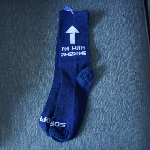 Sophos "I'm With Aswesome" Socks - Picture 2 of 3